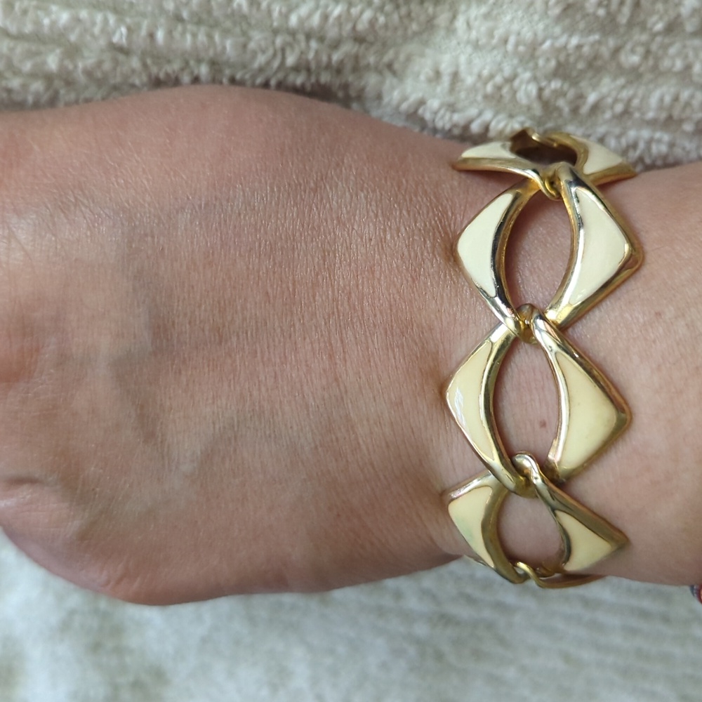 ~ Bracelet - Picture 3 of 8